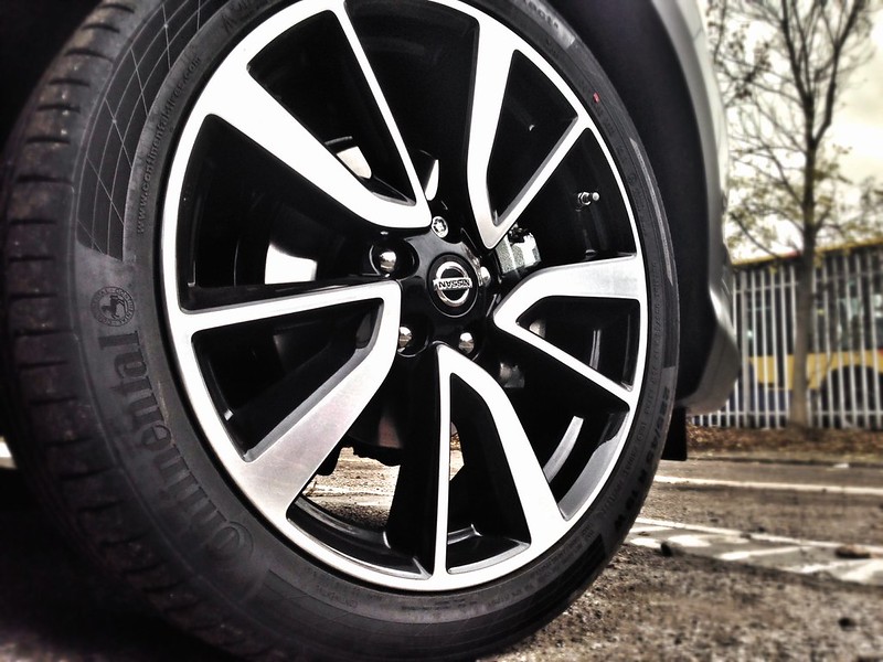 nissan tire and rim